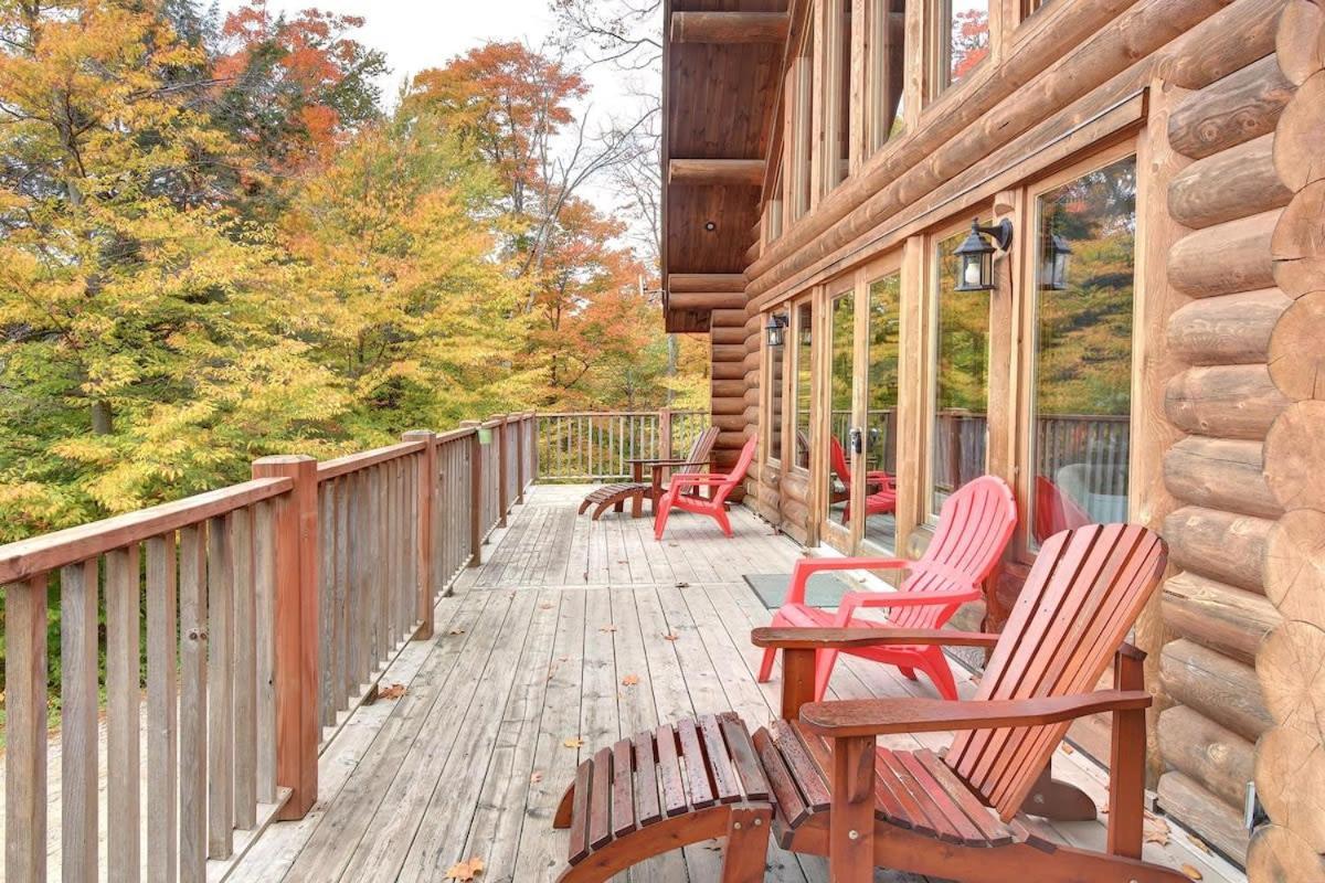 Chic Familiale, Relaxant Avec Spa En Montagnes Labelle Exterior photo
