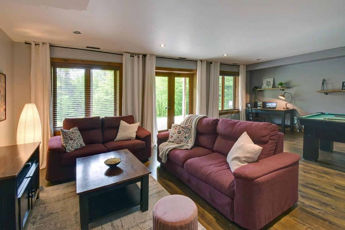 Chic Familiale, Relaxant Avec Spa En Montagnes Labelle Exterior photo