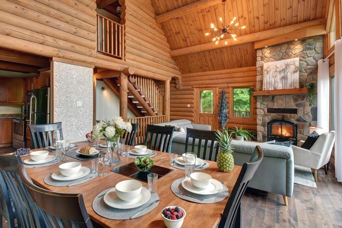 Chic Familiale, Relaxant Avec Spa En Montagnes Labelle Exterior photo