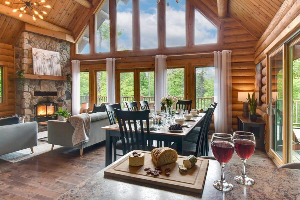 Chic Familiale, Relaxant Avec Spa En Montagnes Labelle Exterior photo